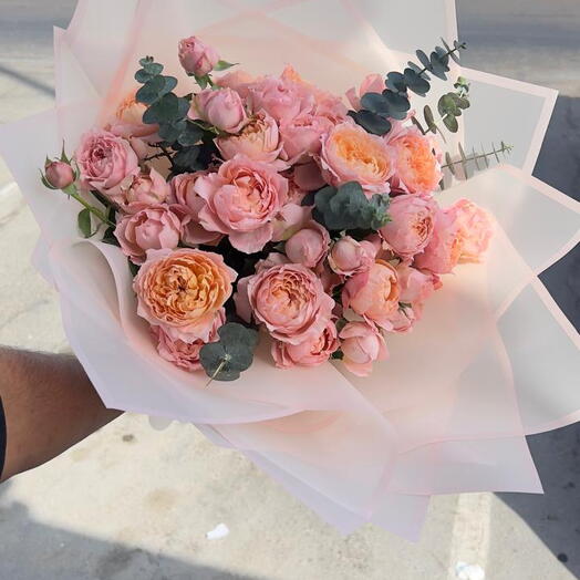 Juliet roses hand bouquet