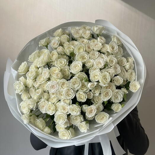 Purity s _ 101 White Spray Rose Premium Bouquet