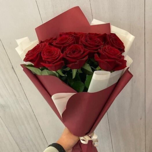 10 Red Roses Premium Bouquet M Size