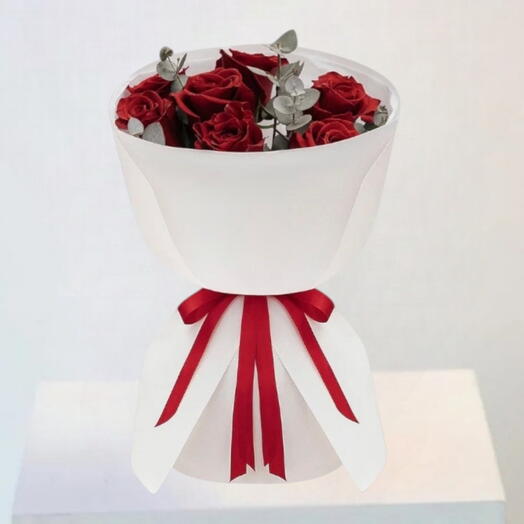 Little Red Love_ 15 Red Rose Luxurious Bouquet For Anniversary or Birthday