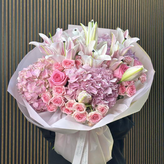 The Rose Quartz Majesty