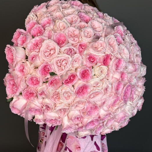 Roselle Ohara: WOW-размер букета из 200 розовых роз