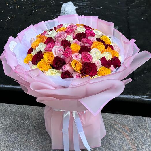 101 roses mélangées achetées