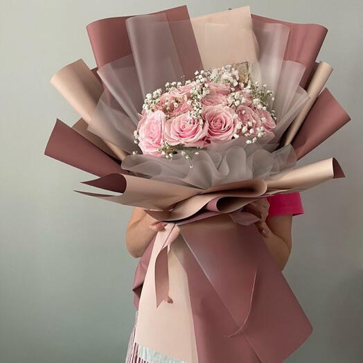 Luxury 10 Pink Roses Bouquet