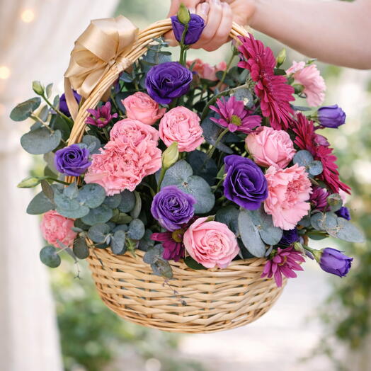 Cameo Flowers in Basket Luxury Gift