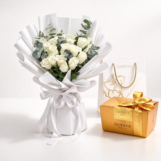 Белые розы с коробкой Godiva
