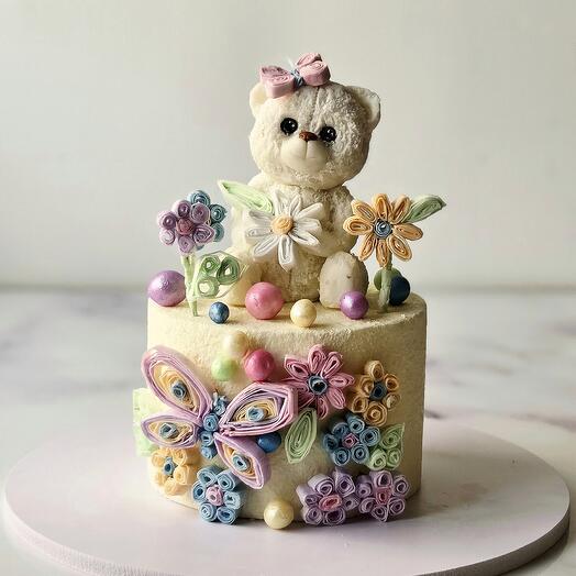 Bear cake in quilling technique
