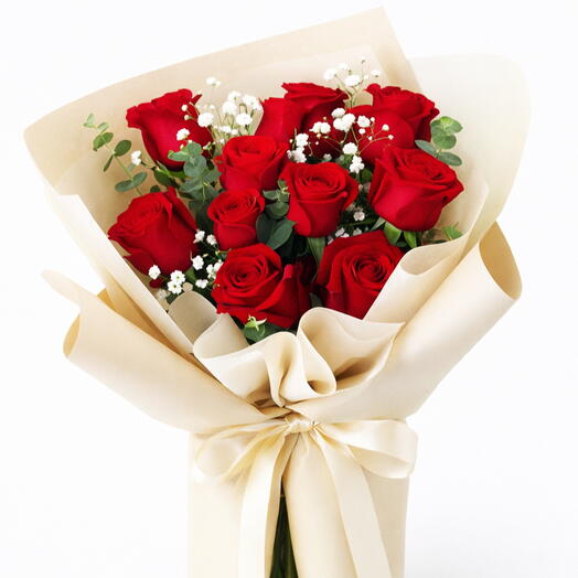 Алый шёпот – 11 красных роз