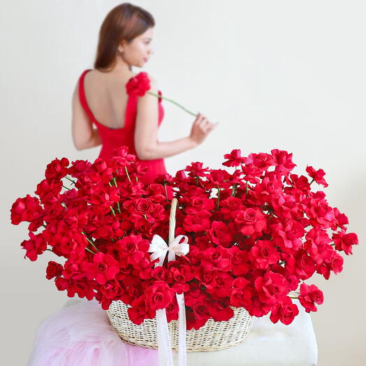 "I Love You" _ XXL Luxurious Red Rose Basket For Anniversary or valentine s