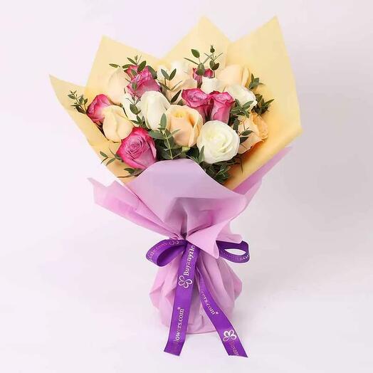 Ramo elegante de 21 rosas