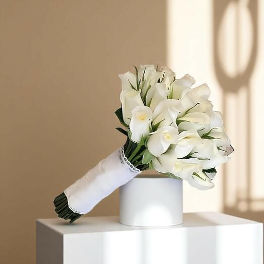 Букет из 31 белой розы