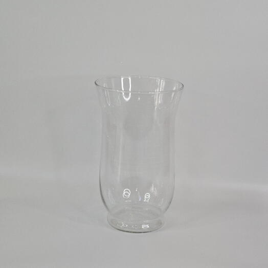 Высокая стеклянная ваза