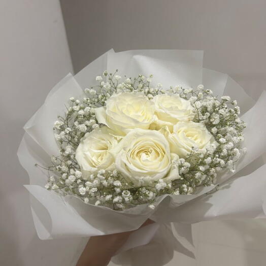 5 White Roses Bouquet
