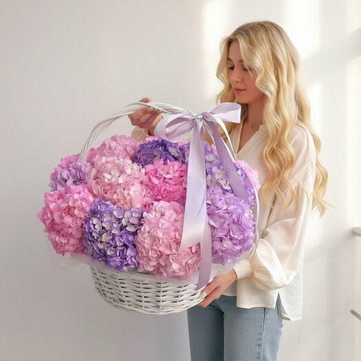 День матери - корзина гортензий XL