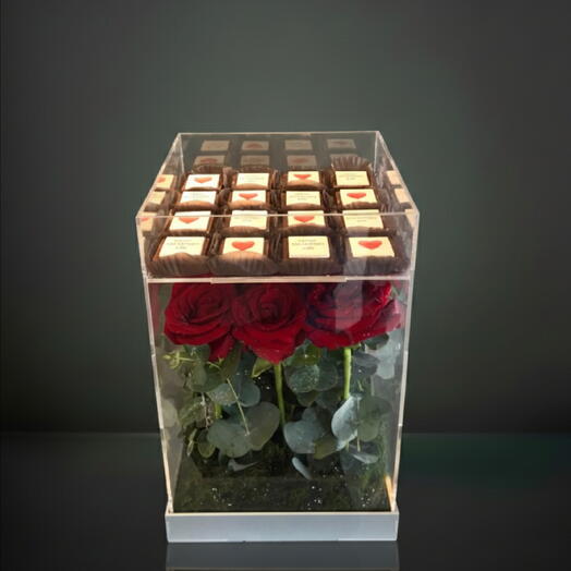 ACYRLIC CASE WITH ROSES ANDD CHOCOLATES WITH LID VER 1