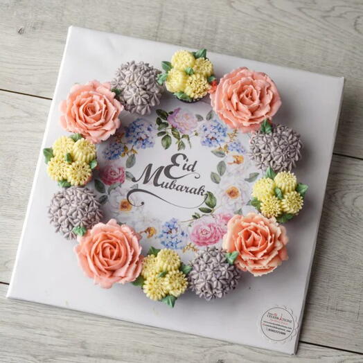 EID Mubarak cupcake arrangment