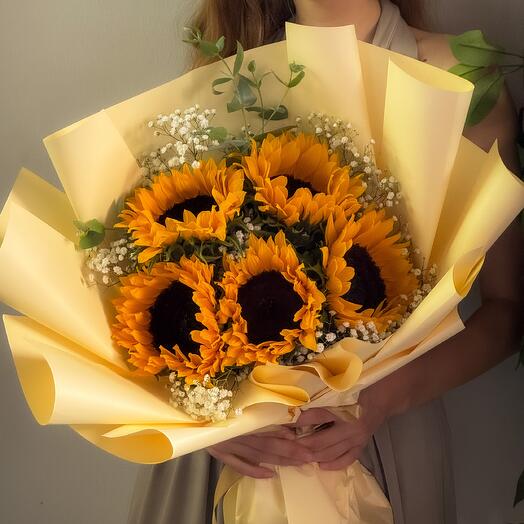Букет подсолнухов «Солнечная улыбка»