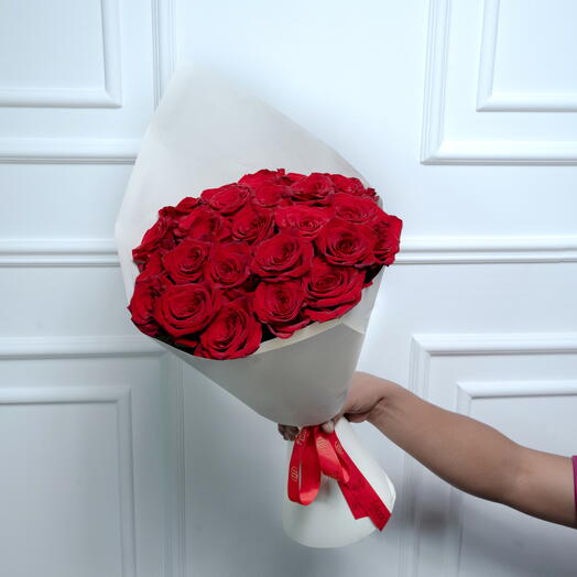 Ramo premium de 25 rosas rojas románticas  7460