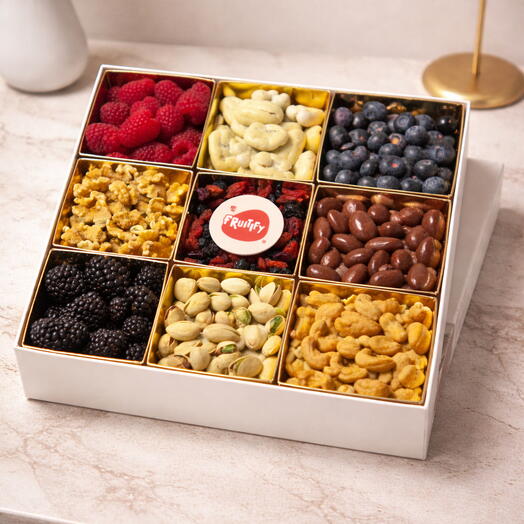 Eid Special Mixed Nuts and Fresh Berries Gift Box