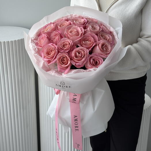 21 pièces de roses Hermosa