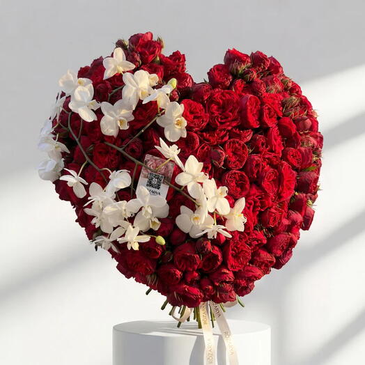 Eternal Orchid Heart: The Grand Rose Sculpture   Phalaenopsis Luxe