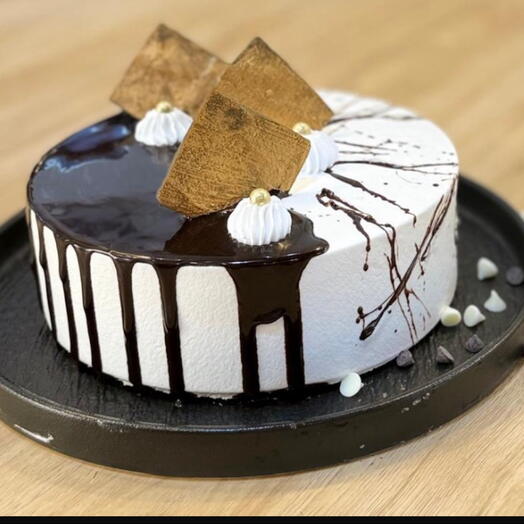 Шоколадно-ванильный торт