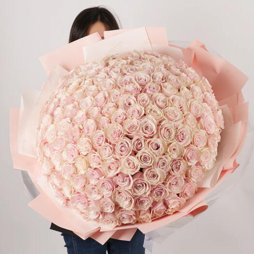Women- Premium Pink rose bouquet