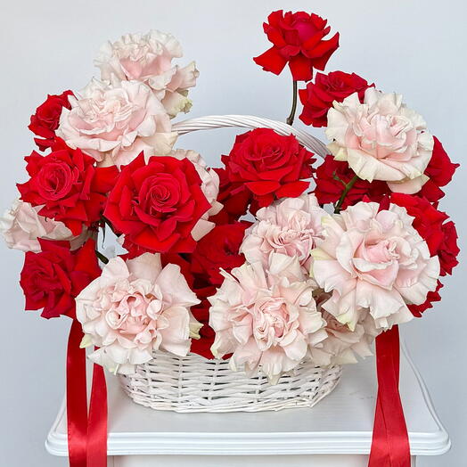 Корзина французских роз