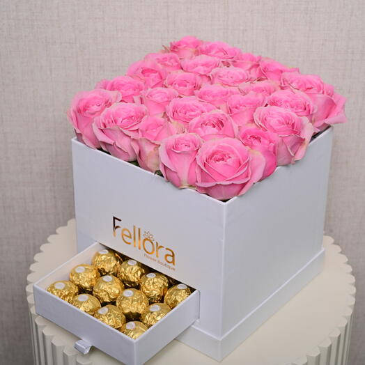 25 Premium Pink Roses with 20 Ferrero Rocher Chocolates - 1703