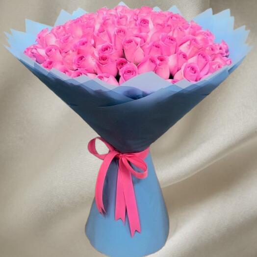 Pink roses with blue cover