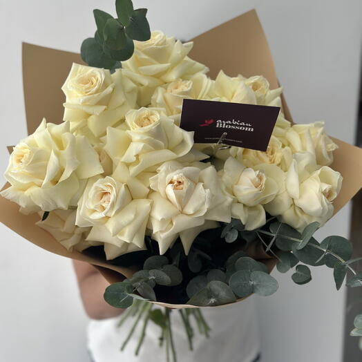 15 Premium White Roses
