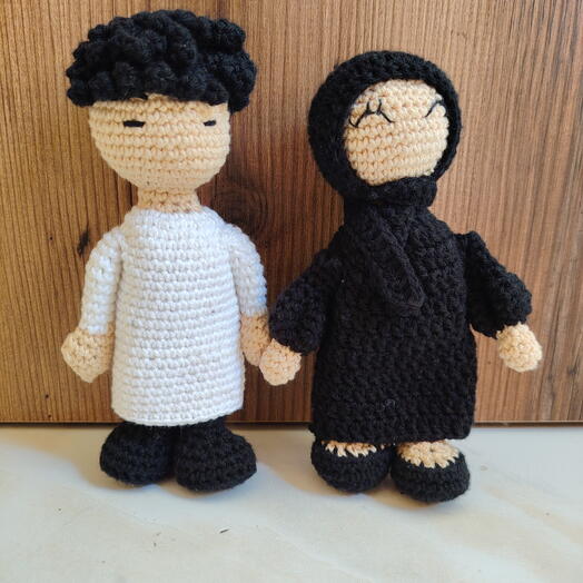 Handcrafted traditionalEmirati dolls