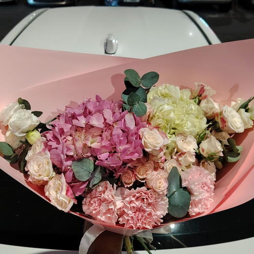 Mini Hydrangea Mixed Bouquet