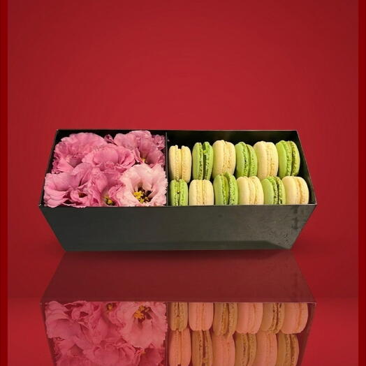 Подарочная коробка с макарунами