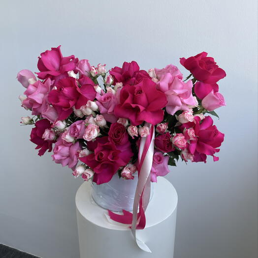 Mix Pink Roses Box