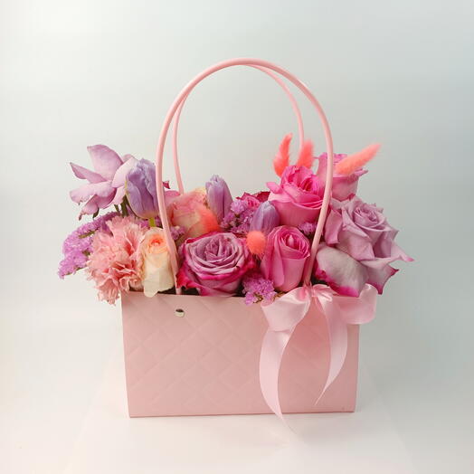 Pink Rose   Mixed Flowers Gift Bag
