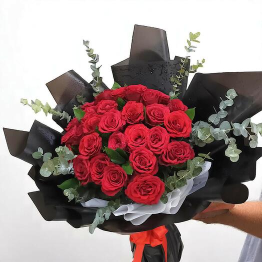 Вечная элегантность красной розы