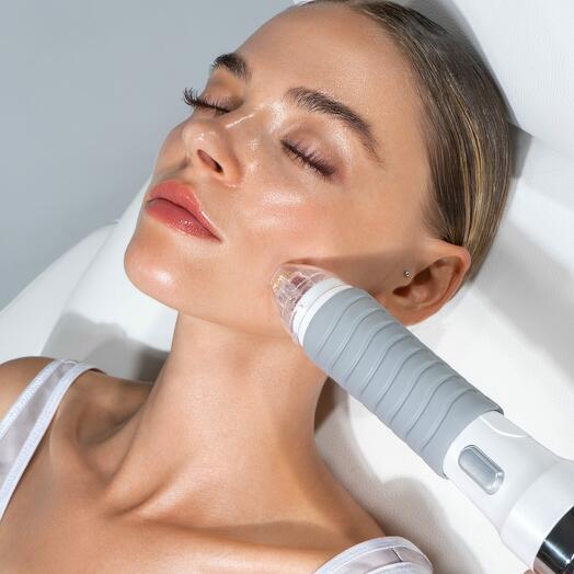 Certificate for 2000 AED for any cosmetology procedures