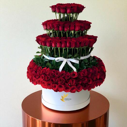 Standing Red Roses in Grandiose