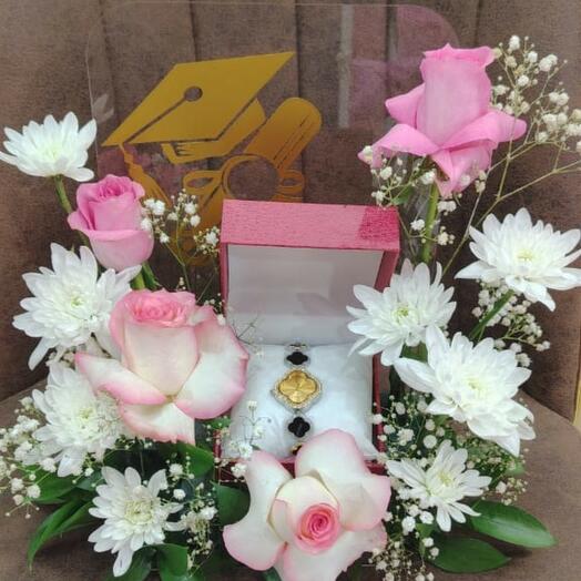 Индивидуальная акриловая цветочная витрина – розовый   белый