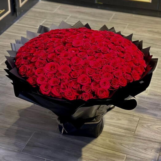Премиум букет из 200 красных роз