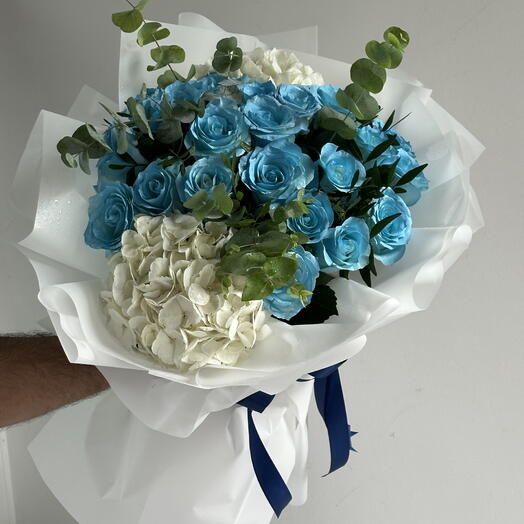 Blue Elegance Hydrangea and  Rose Bouquet – 20 Blue Roses with White Hydrangeas
