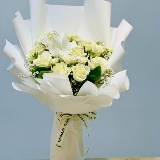 Luxury All-White Lily   Rose Bouquet 1119
