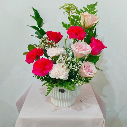 مزهرية وردية سحرية