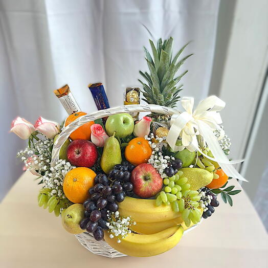 Bloom   Bite Deluxe Basket — Pink Roses, Fresh Fruit Medley, Godiva   Ferrero Chocolates | Healthy‑Luxury Gift Dubai