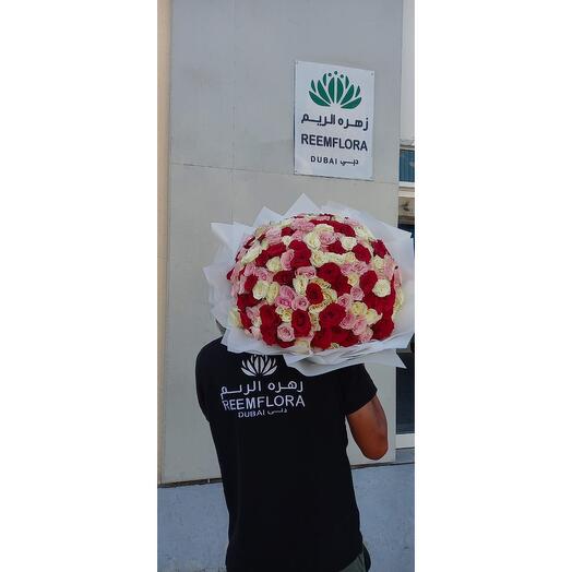 301 Bouquet de roses mélangées