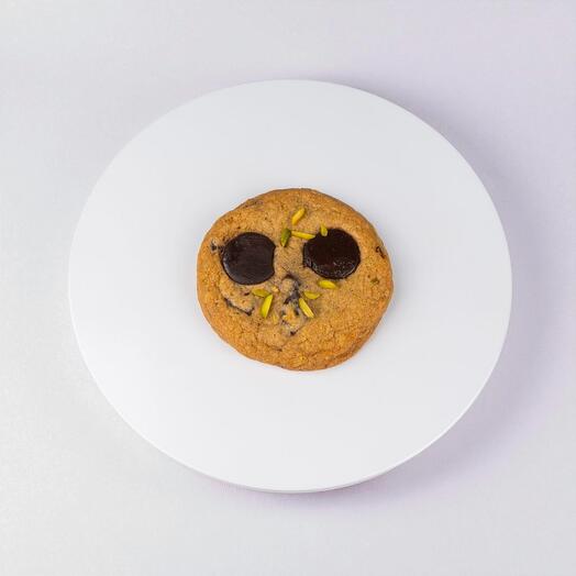 Шоколадно-фисташковое печенье – изысканное мягкое лакомство