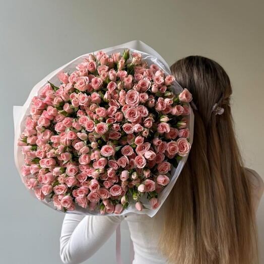 101 Peach Spray Rose Bouquet