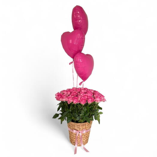 Роскошная корзина-сюрприз на день рождения