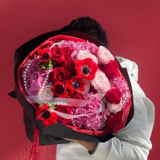 Midnight Romance Premium Flower Bouquet